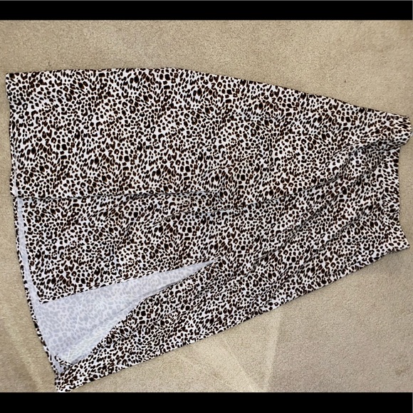 Long Shein Skirt. Never worn. - Picture 1 of 2